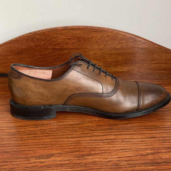 Allen Edmonds Park Avenue captoe oxfords. Size 9 width C in medium brown leather main image 16